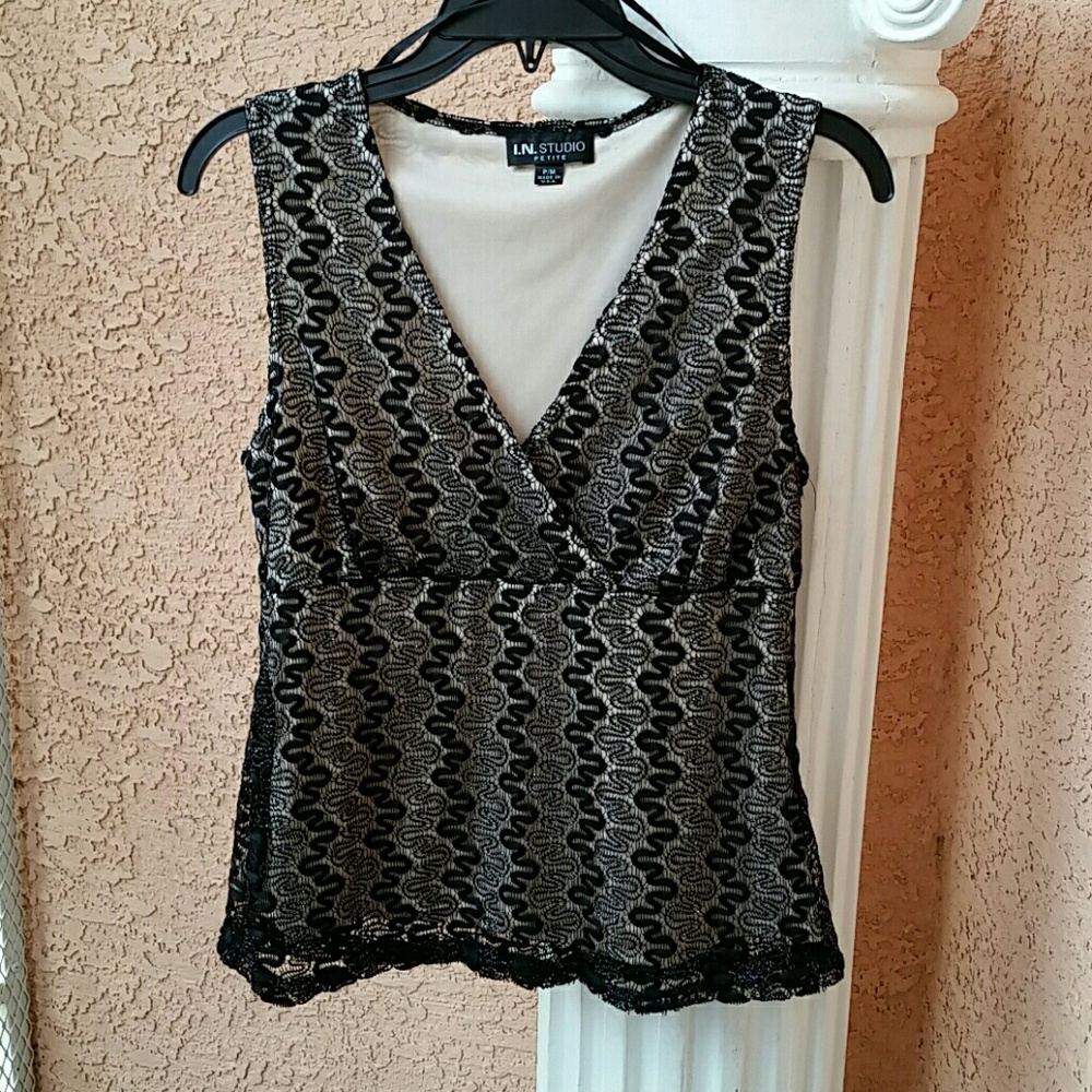 I.N. Studio blouse tank